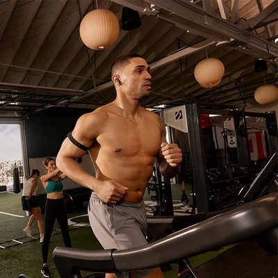 Ремешок на бицепс Whoop Coreknit Bicep 5.0/MG Royal Blue - фото 51094