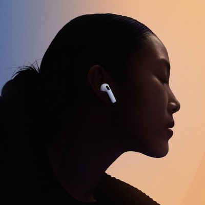 Наушники Apple AirPods 5 ANC with Wireless Charging Case - фото 60941